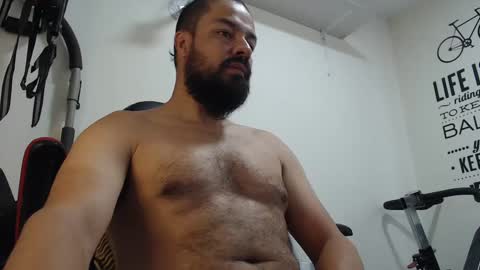 Snapshot of antony_36 chatting on 01.07.25 antony online show from 01.07.25