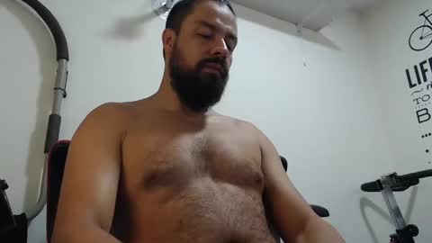 Snapshot of antony_36 chatting on 02.17.25 antony online show from 02.17.25