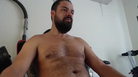 Snapshot of antony_36 chatting on 02.19.25 antony online show from 02.19.25