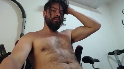 Snapshot of antony_36 chatting on 11.06.25 antony online show from 11.06.25