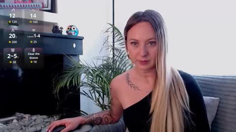 Snapshot of anttoniia chatting on 01.14.26 Antonia online show from 01.14.26