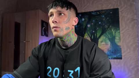 Tom online show from 02.02.26