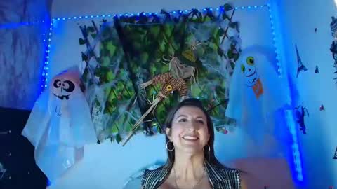 any mour online show from 10.25.25