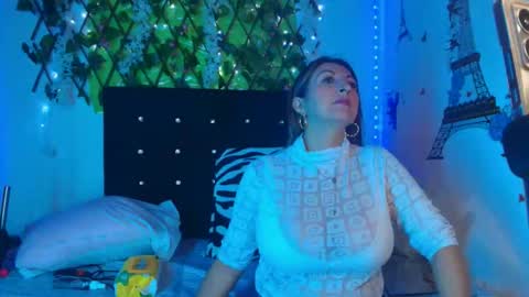 any mour online show from 11.18.25