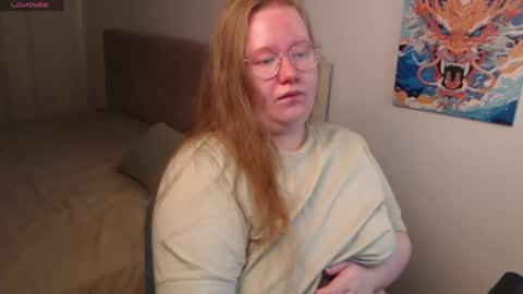 Snapshot of anya_muna chatting on 12.17.24 Anya Muna online show from 12.17.24