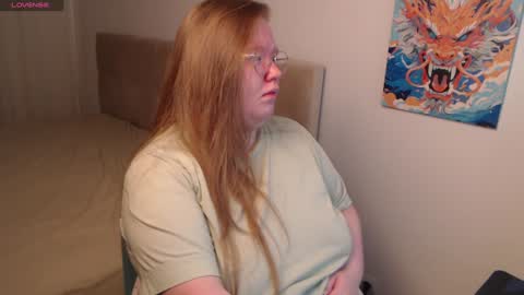 Snapshot of anya_muna chatting on 12.29.24 Anya Muna online show from 12.29.24