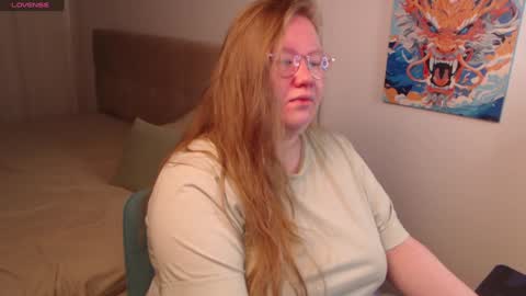 Snapshot of anya_muna chatting on 01.07.25 Anya Muna online show from 01.07.25