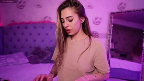 anya_sky_ online show from 03.28.26