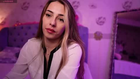 anya_sky_ online show from 03.30.26