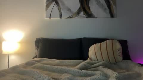 Anya online show from 04.03.26