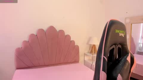 Snapshot of anyadesirex chatting on 02.10.26 anyadesirex online show from 02.10.26