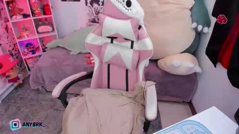 Any online show from 11.04.25