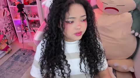 Any online show from 12.17.25