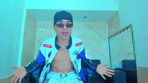 Snapshot of anyelo_sexyhot chatting on 09.26.25 anyelo_sexyhot online show from 09.26.25