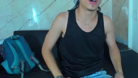 Snapshot of anyelo_sexyhot chatting on 10.17.25 anyelo_sexyhot online show from 10.17.25