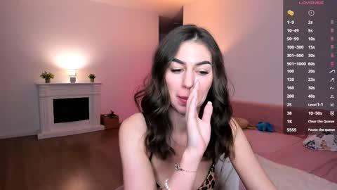 Anysa Smith online show from 04.26.26