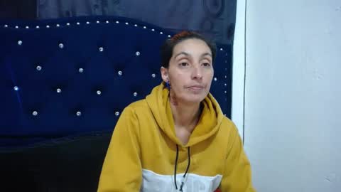 Snapshot of anyu_1306 chatting on 12.24.24 anyu online show from 12.24.24