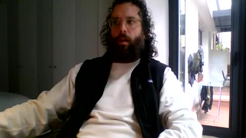 Snapshot of apc_3 chatting on 01.16.26 apc_3 online show from 01.16.26