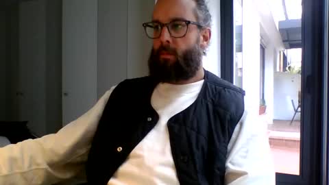 Snapshot of apc_3 chatting on 04.08.26 apc_3 online show from 04.08.26