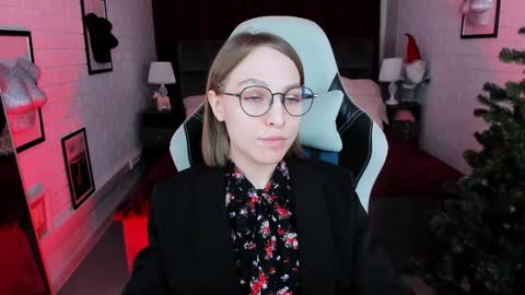 Snapshot of aphexqueen chatting on 12.03.24 APHEX QUEEN online show from 12.03.24