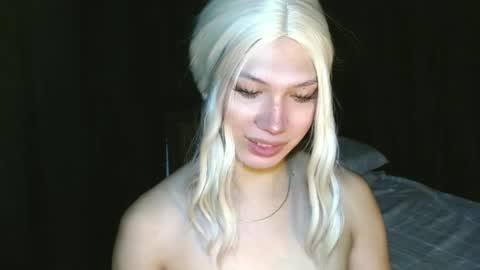 Snapshot of aphr0dite_x chatting on 12.25.24 Roman Goddess online show from 12.25.24