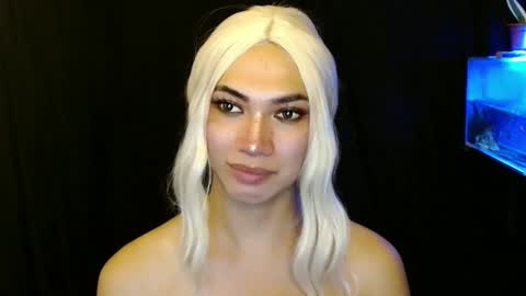 Snapshot of aphr0dite_x chatting on 01.04.25 Roman Goddess online show from 01.04.25