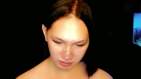 Snapshot of aphr0dite_x chatting on 01.04.25 Roman Goddess online show from 01.04.25