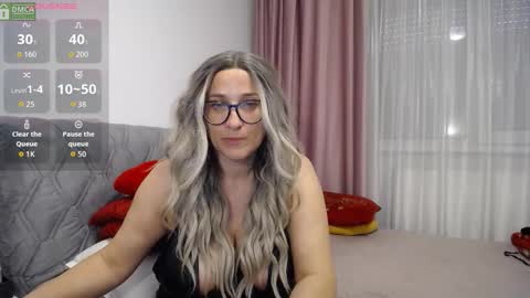 Sarah online show from 11.17.25