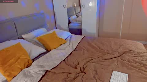 Snapshot of aphroditerobertss chatting on 04.07.26 Aphrodite online show from 04.07.26