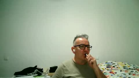 furry bear online show from 01.02.25