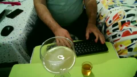 furry bear online show from 01.25.25