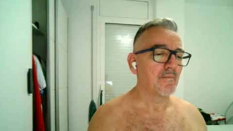 furry bear online show from 09.30.25