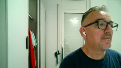 furry bear online show from 10.06.25