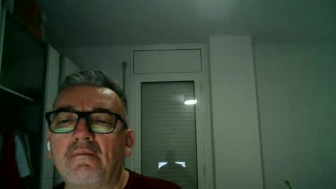 furry bear online show from 11.01.25