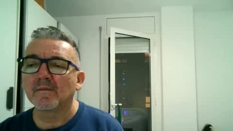 furry bear online show from 11.01.25