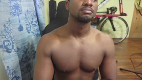 Snapshot of apollodarkmn chatting on 12.28.24 apollodarkmn online show from 12.28.24