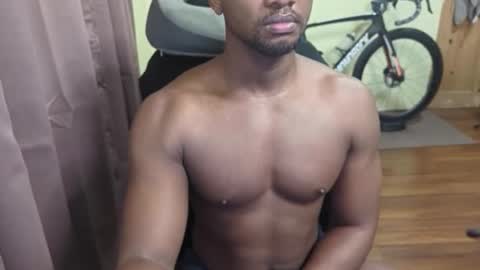 Snapshot of apollodarkmn chatting on 10.07.25 apollodarkmn online show from 10.07.25