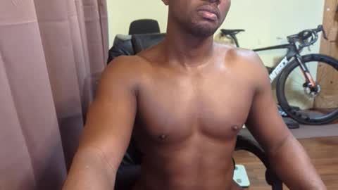 Snapshot of apollodarkmn chatting on 12.14.25 apollodarkmn online show from 12.14.25