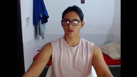 Snapshot of apolo1sex24 chatting on 02.10.26 steven online show from 02.10.26