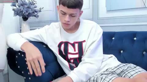 Snapshot of apolo_jonnes chatting on 03.15.26 online show from 03.15.26