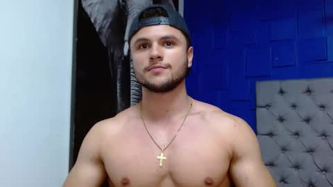 Snapshot of apolo_klein1 chatting on 02.12.25 Apolo online show from 02.12.25