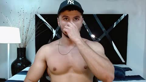 Snapshot of apolo_klein1 chatting on 02.26.25 Apolo online show from 02.26.25