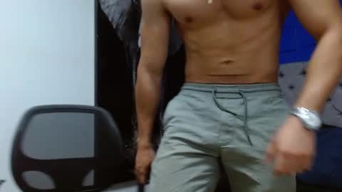 Snapshot of apolo_klein1 chatting on 03.07.25 Apolo online show from 03.07.25