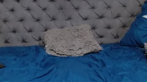 Snapshot of apolo_klein1 chatting on 03.11.25 Apolo online show from 03.11.25