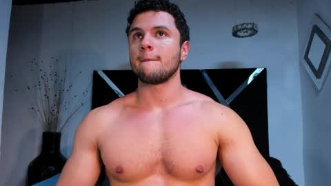 Snapshot of apolo_klein1 chatting on 09.19.25 Apolo online show from 09.19.25