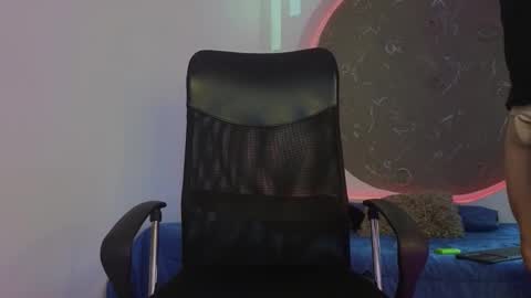 Apolo Lux  online show from 03.19.26