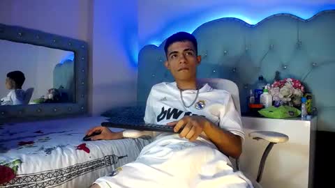 Snapshot of apolo_richards chatting on 03.19.26 Apolo Richards online show from 03.19.26