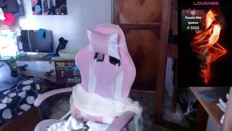 Snapshot of apolo_s chatting on 03.19.26 Andres online show from 03.19.26