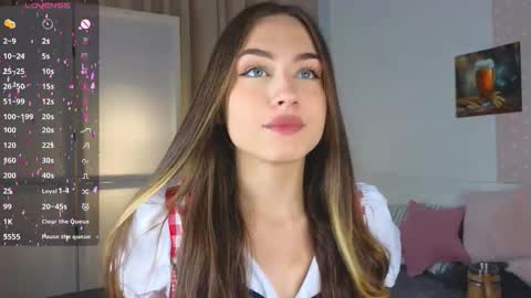Snapshot of appleeepie chatting on 09.29.25 Vicki online show from 09.29.25