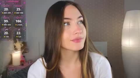 Snapshot of appleeepie chatting on 10.23.25 Vicki online show from 10.23.25